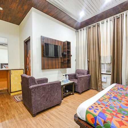 Fabhotel Royal Inn Chandīgarh Esterno foto