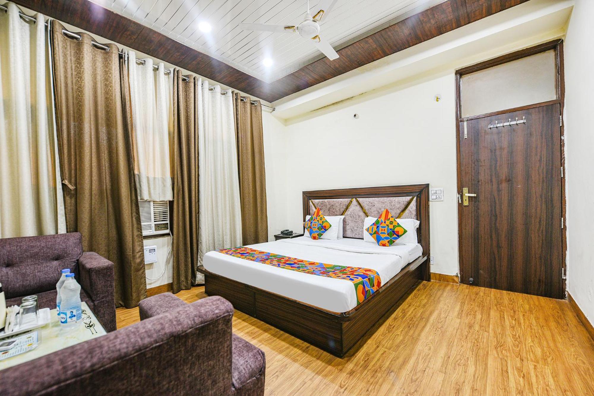 Fabhotel Royal Inn Chandīgarh Esterno foto