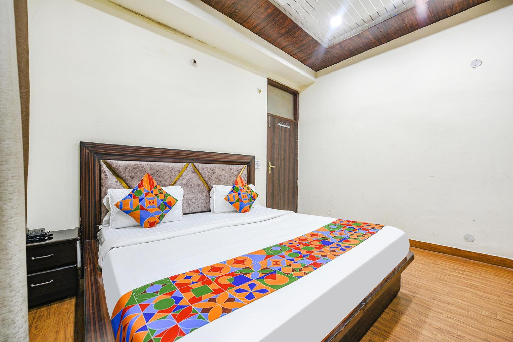 Fabhotel Royal Inn Chandīgarh Esterno foto