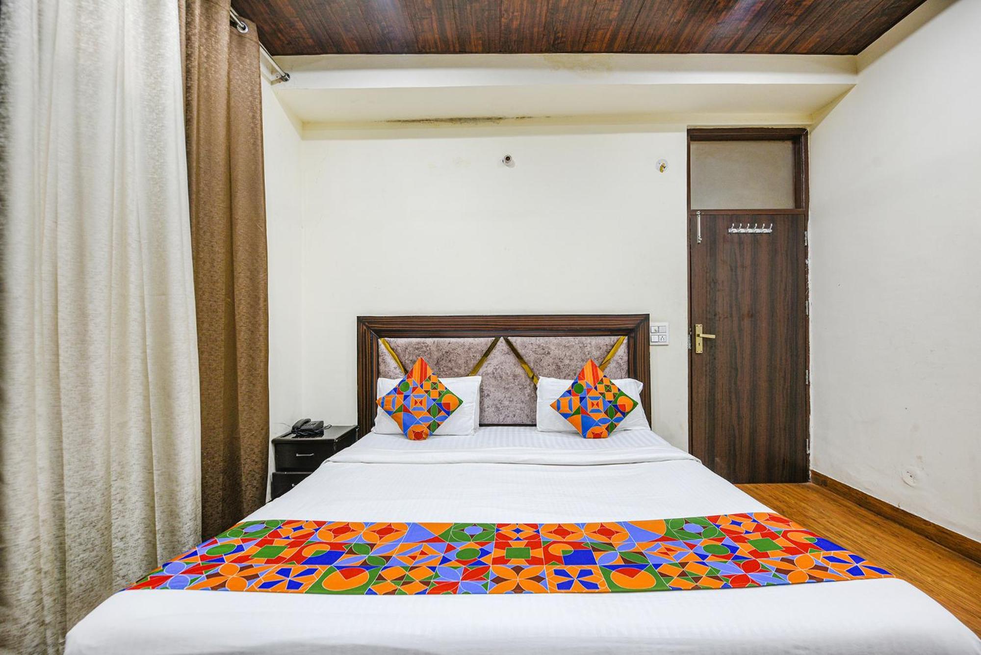 Fabhotel Royal Inn Chandīgarh Esterno foto