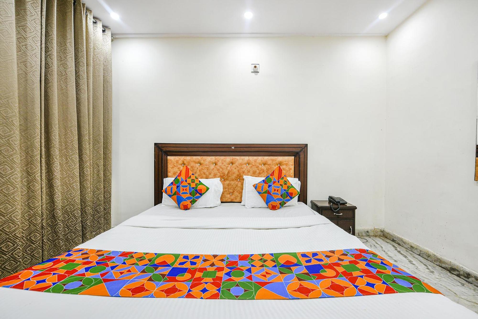 Fabhotel Royal Inn Chandīgarh Esterno foto