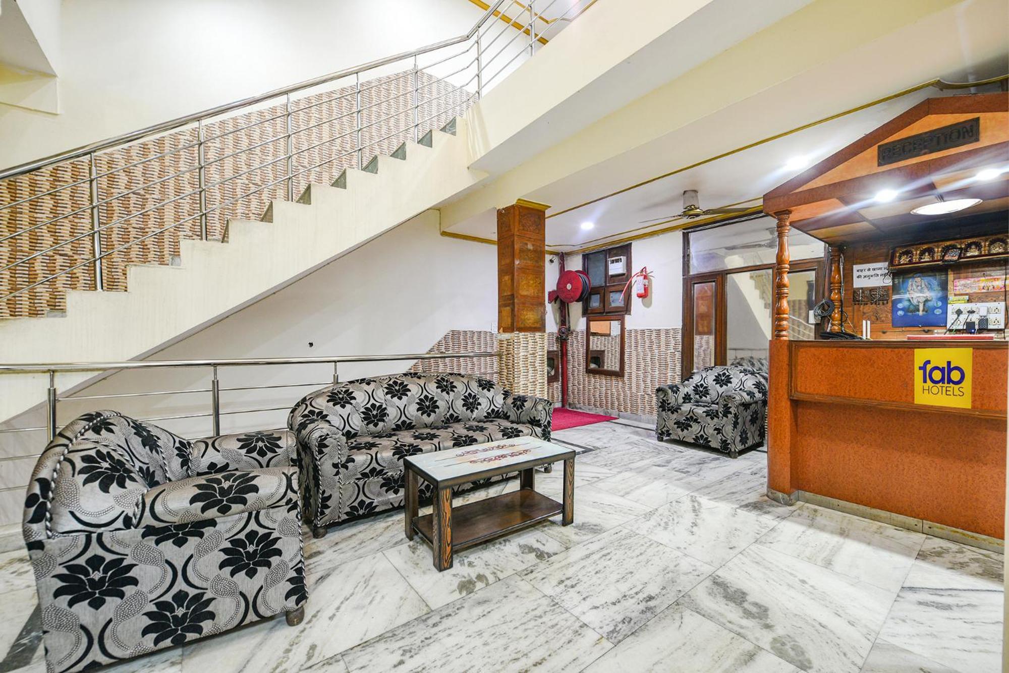 Fabhotel Royal Inn Chandīgarh Esterno foto